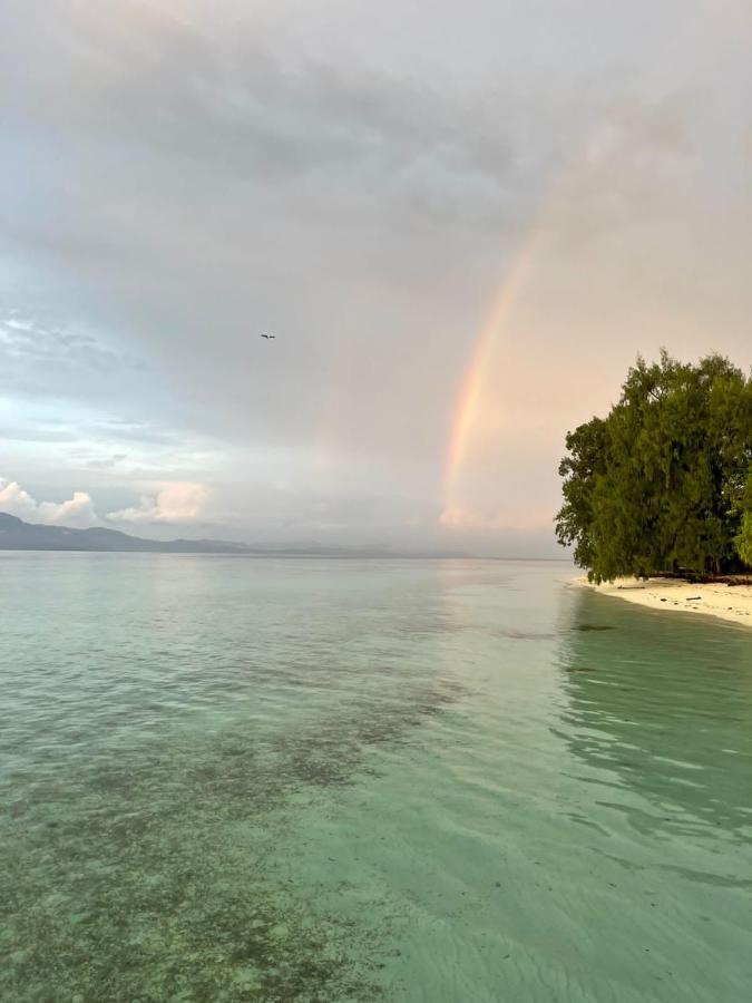 Wai Resort - Raja Ampat Pulau Birie Ngoại thất bức ảnh